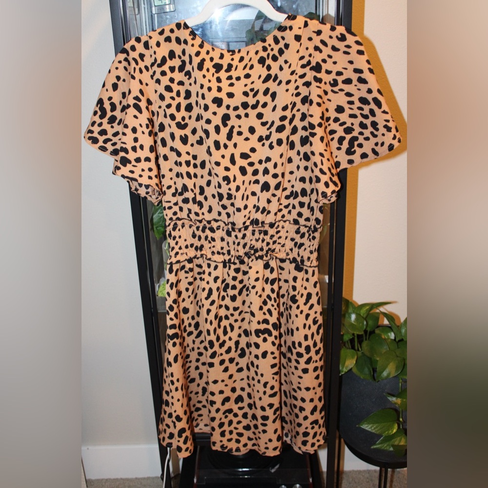 Leopard Print Ruffle Dress - Picture 2 of 3